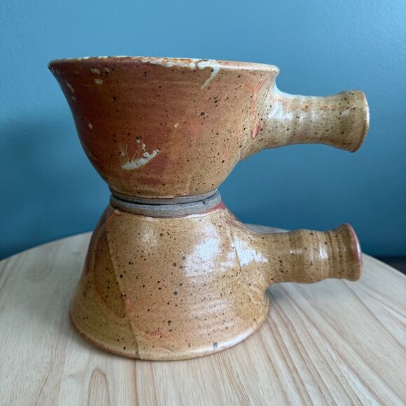 2 Vintage Studio Hand Thrown Handled Soup/Chili Bowls Tan Brown Rust Rustic - Picture 3 of 10